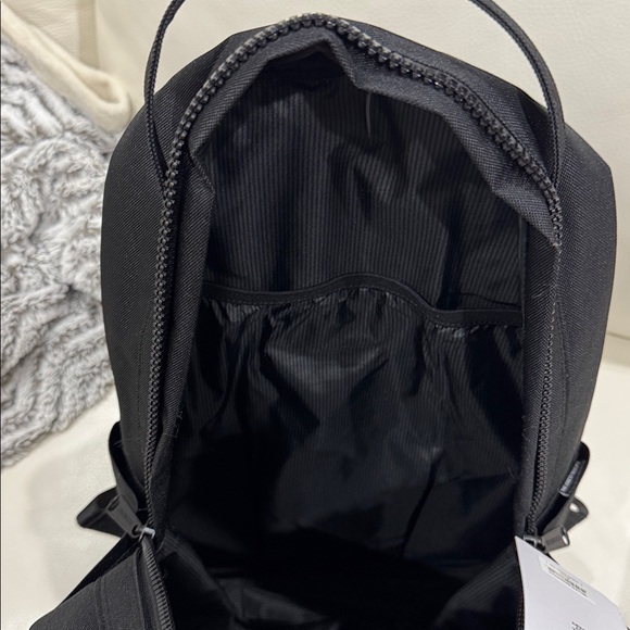 Herschel Supply Company Classic Black Backpack (Approx 12”Wx 7”D x18” H) - Picture 14 of 14